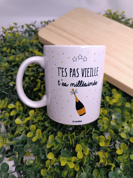 mug T’es pas vieille ~ par Les cornichons